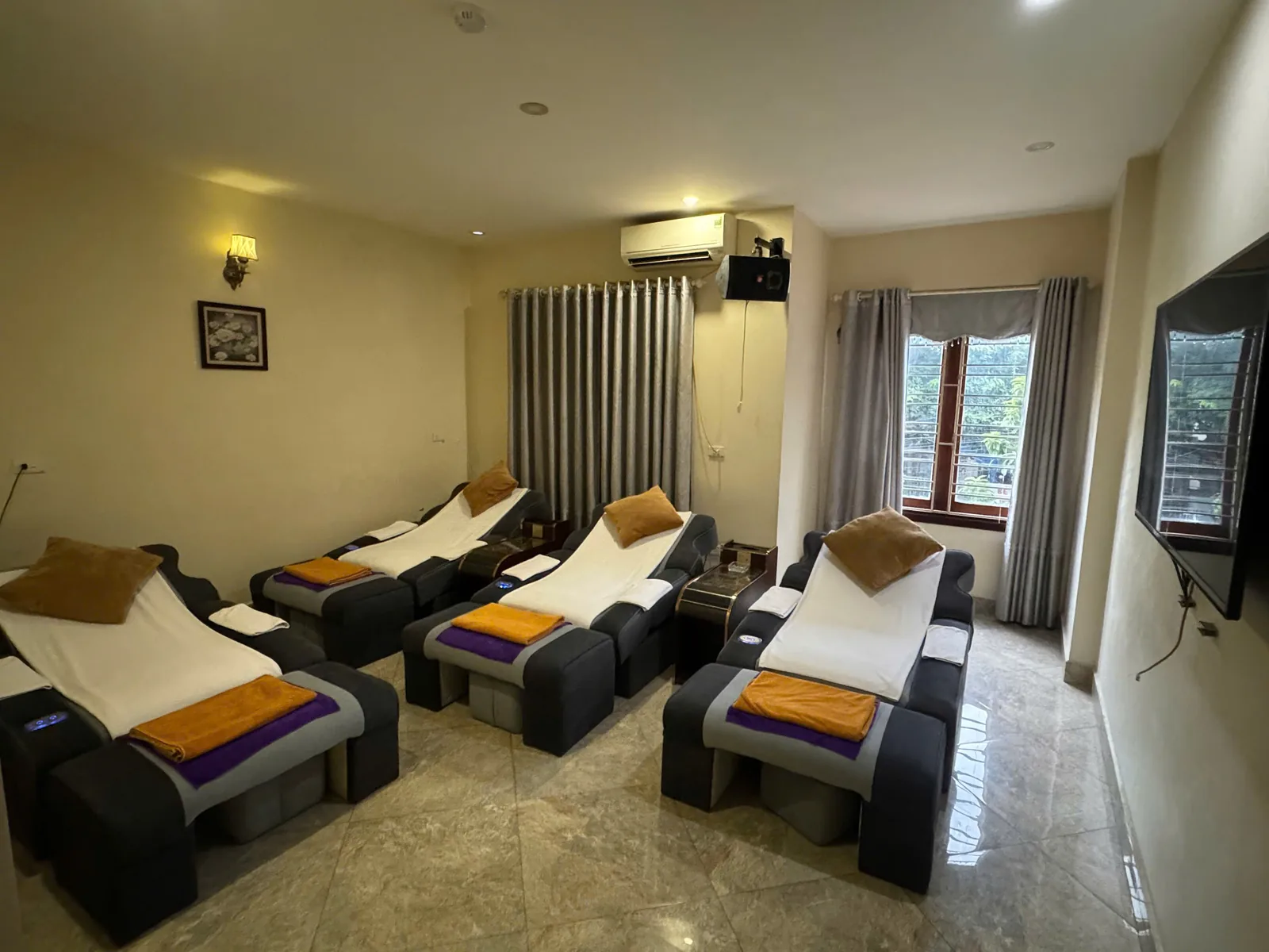Không gian ghế massage chân tại BẮC KINH 1