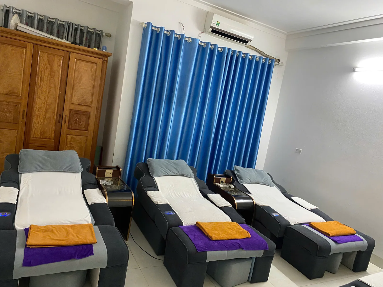 Dãy ghế massage chân tại Korea Smile