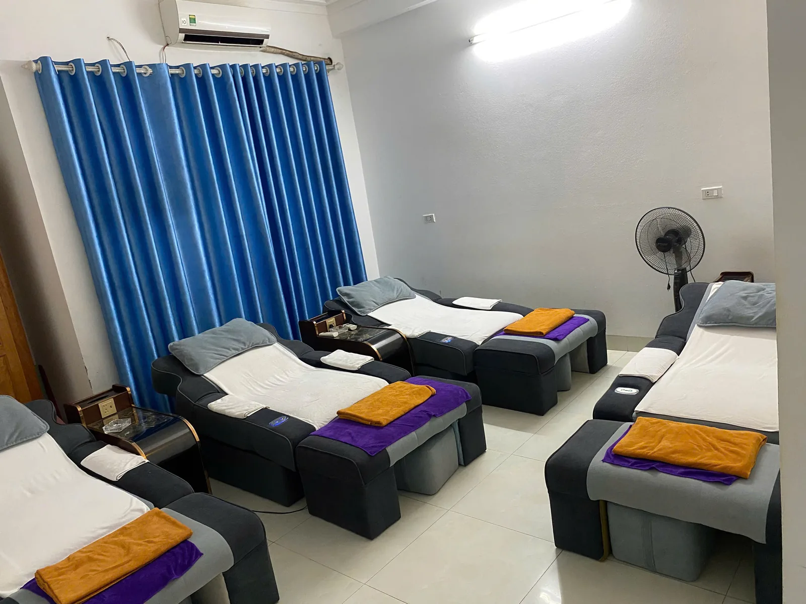 Không gian phòng massage có điều hòa tại Korea Smile